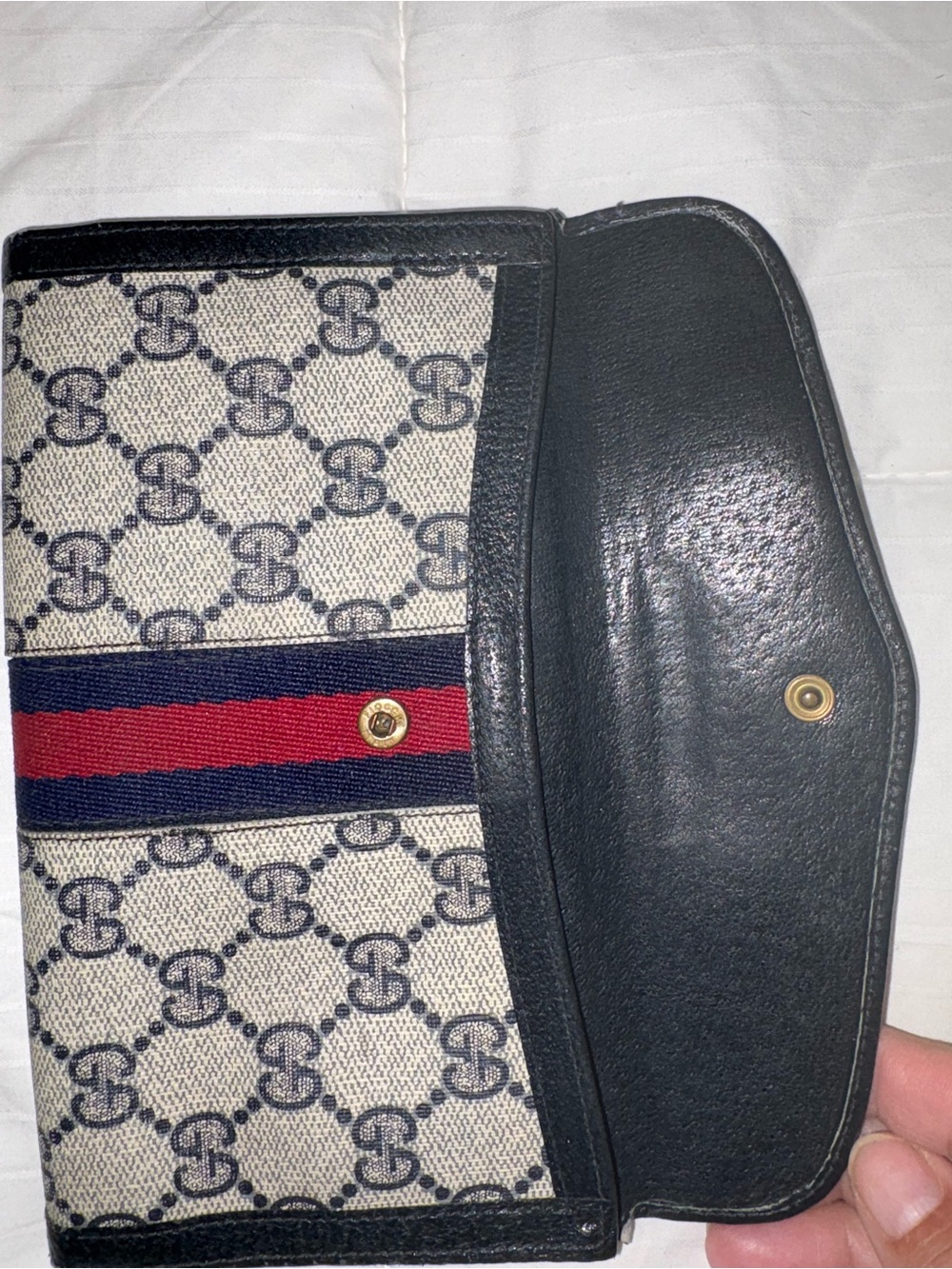 Gucci Black Leather Card Holder with Gold Logo - Picture 9 of 12